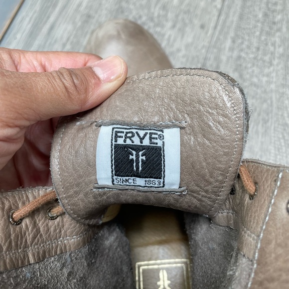 Frye Veronica Combat Boots Lace Up Front Moto Grey Brown Size 7.5, soft leather - Picture 4 of 4